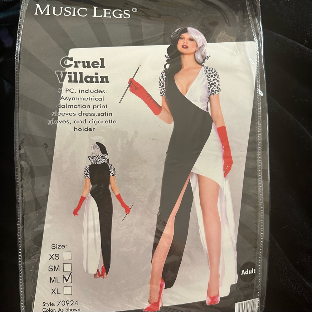 Music Legs Cruella Deville costume
